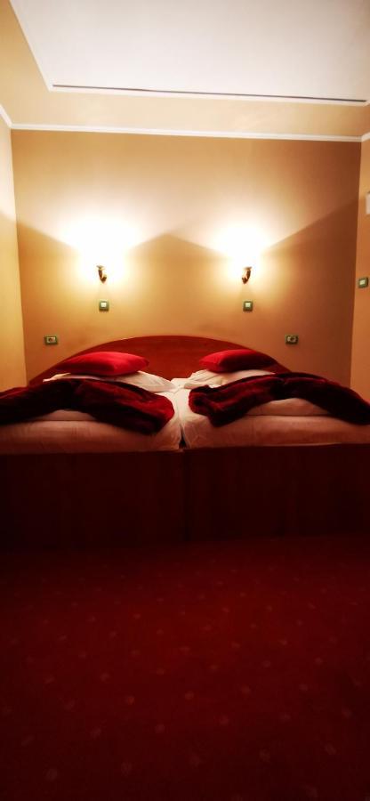Hotel All Times Timisu de Jos Kamer foto